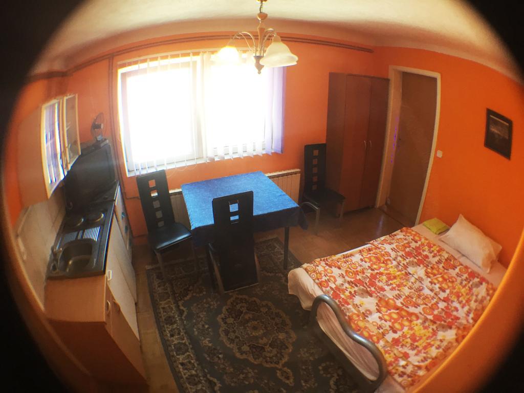 Guest House Pikapolonca 마리보르 외부 사진