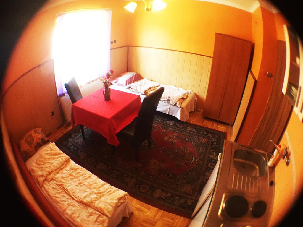 Guest House Pikapolonca 마리보르 외부 사진
